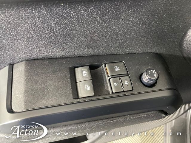 2022 Toyota TACOMA SR SR