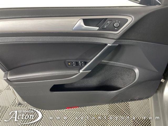 2017 Volkswagen Golf TSI S 4-Door