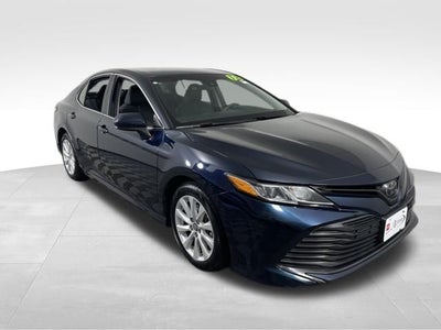2018 Toyota CAMRY LE