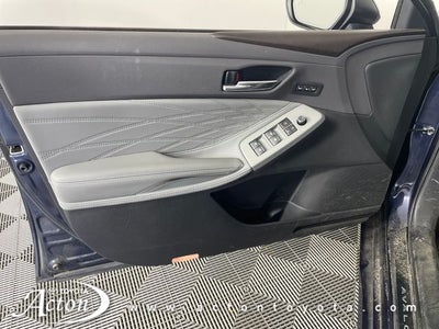 2019 Toyota Avalon Hybrid Limited