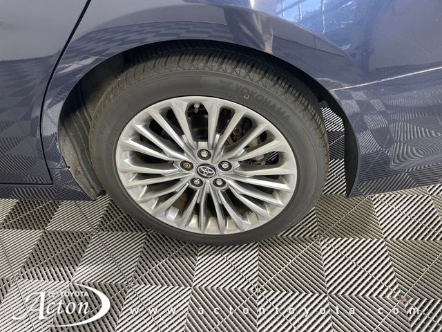 2019 Toyota Avalon Hybrid Limited