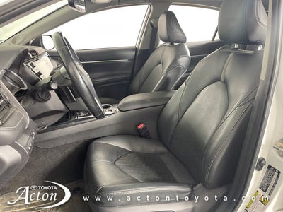 2019 Toyota CAMRY XSE