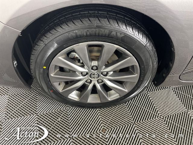 2016 Toyota Camry XLE