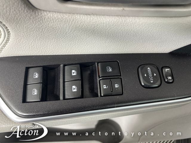 2016 Toyota Camry XLE