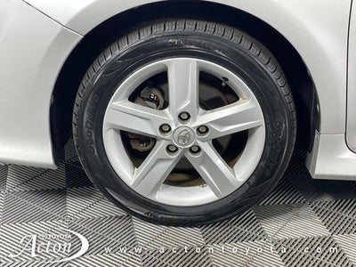 2012 Toyota CAMRY SE