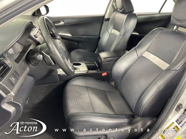 2012 Toyota CAMRY SE