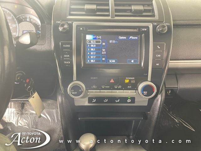 2012 Toyota CAMRY SE