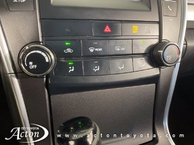 2016 Toyota Camry SE