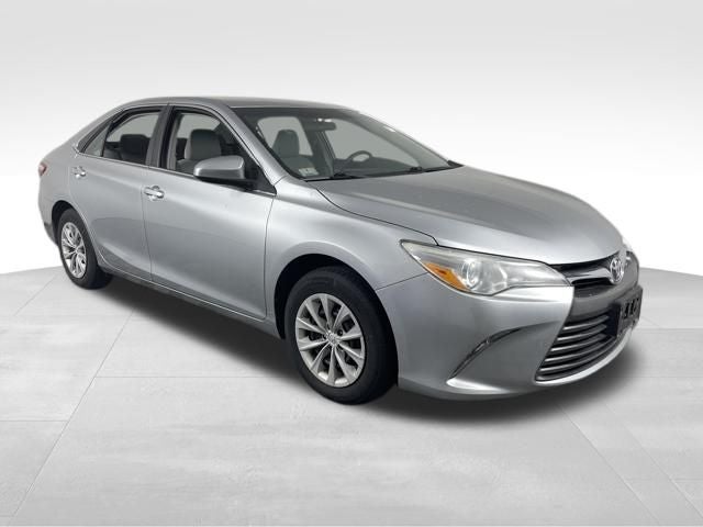 2016 Toyota CAMRY XLE