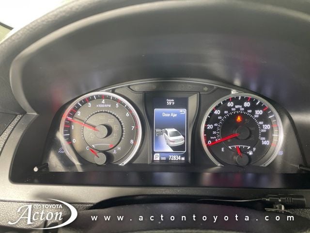 2016 Toyota CAMRY SE