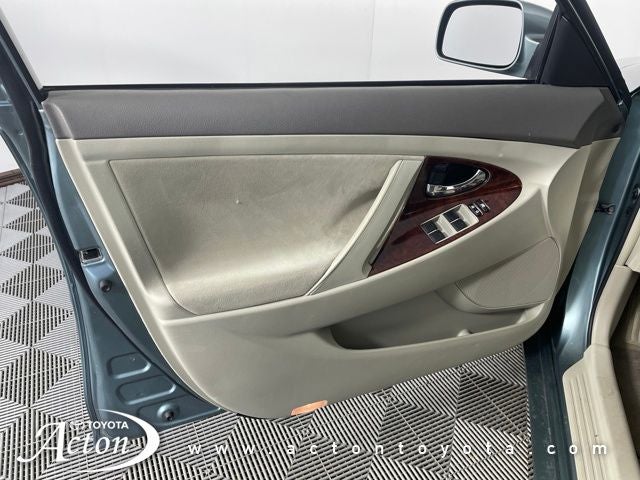 2011 Toyota CAMRY LE