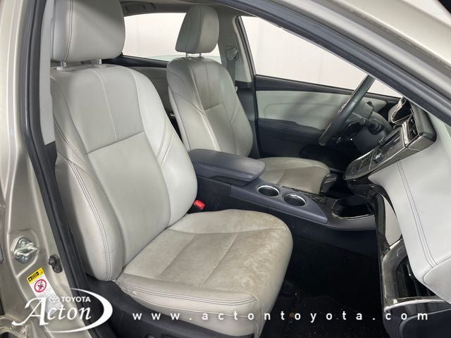 2014 Toyota AVALON Limited