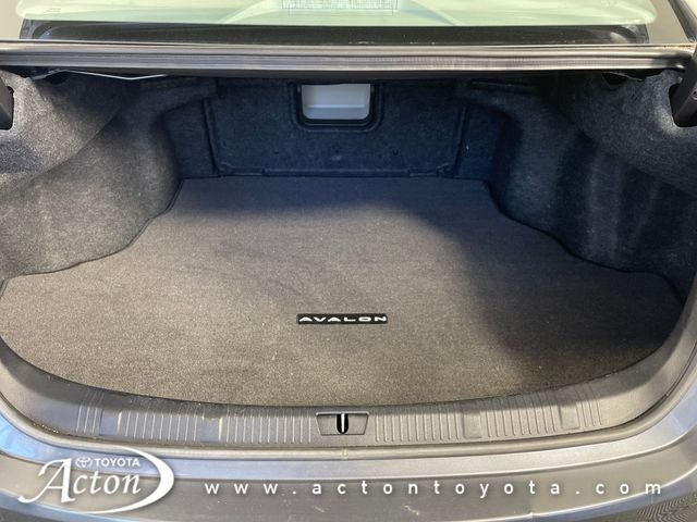 2014 Toyota AVALON XLE Premium
