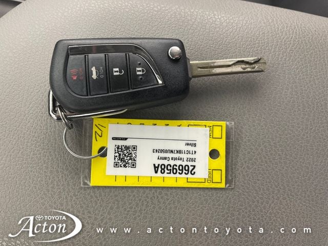 2022 Toyota CAMRY LE