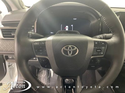 2025 Toyota CAMRY XLE