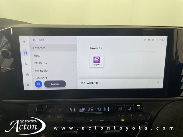 2025 Toyota CAMRY XLE