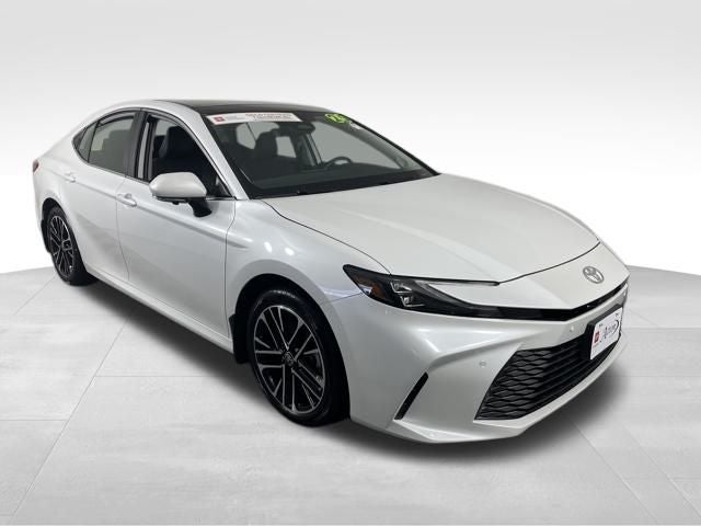 2025 Toyota CAMRY XLE
