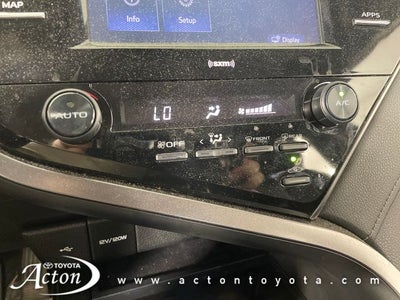 2020 Toyota Camry SE