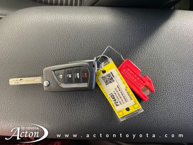 2024 Toyota Camry SE - Photo 30