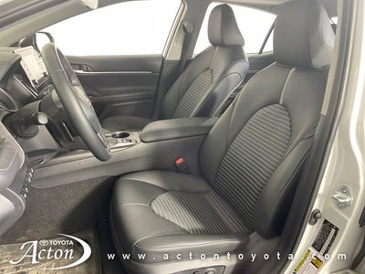 2024 Toyota CAMRY SE