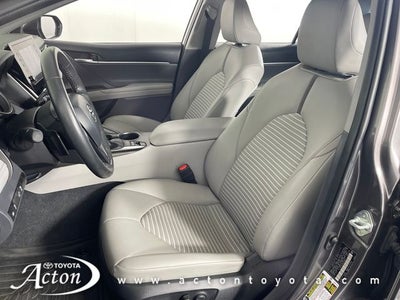 2022 Toyota Camry Hybrid SE