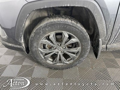 2022 Toyota RAV4 HYBRID XLE Premium