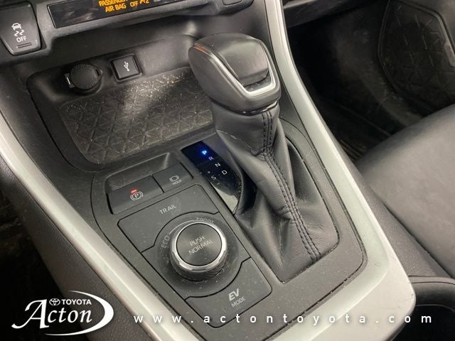 2022 Toyota RAV4 HYBRID XLE Premium