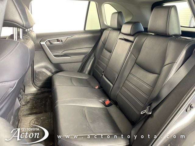 2022 Toyota RAV4 HYBRID XLE Premium