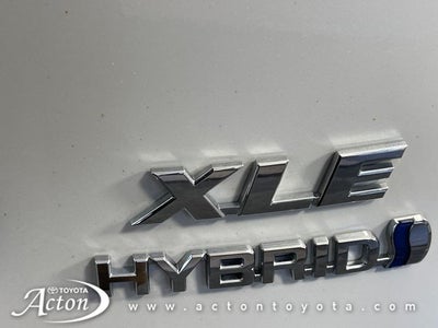 2024 Toyota RAV4 HYBRID XLE Premium