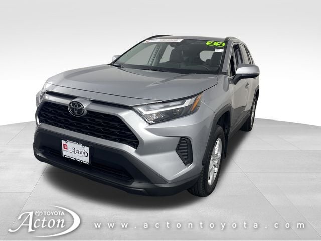 2025 Toyota RAV4 XLE - Photo 4