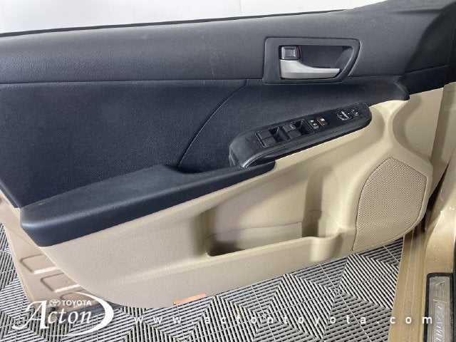 2012 Toyota CAMRY LE