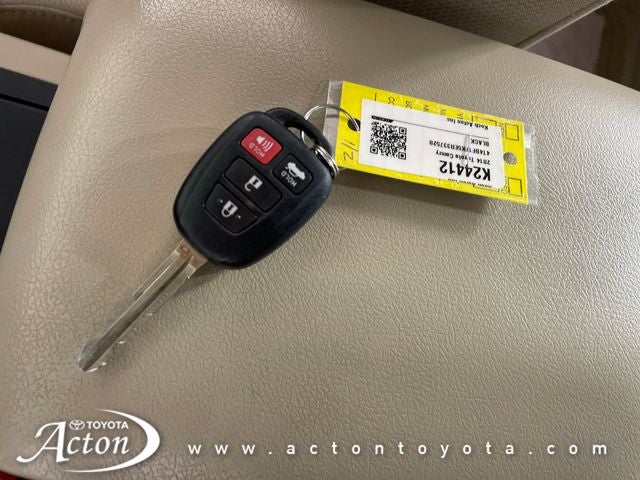 2014 Toyota CAMRY XLE