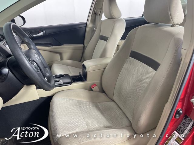 2014 Toyota CAMRY LE
