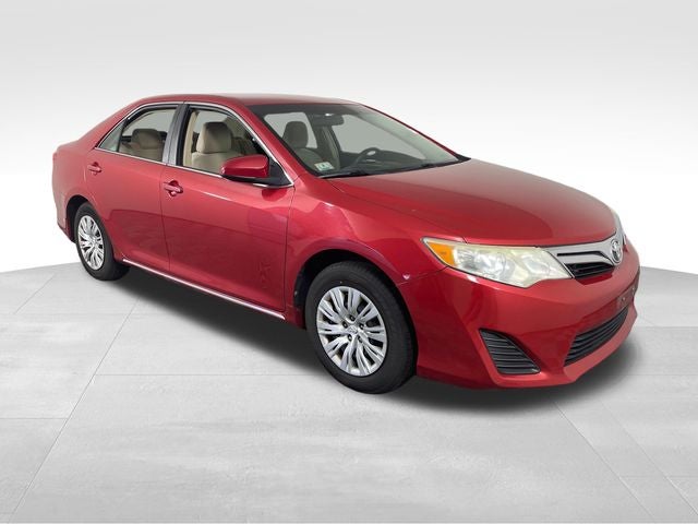 2014 Toyota CAMRY LE