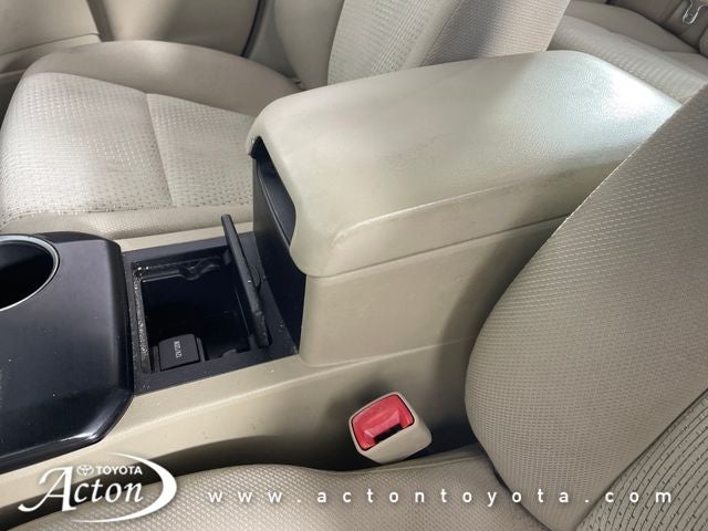 2014 Toyota CAMRY LE