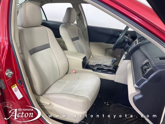 2014 Toyota CAMRY LE
