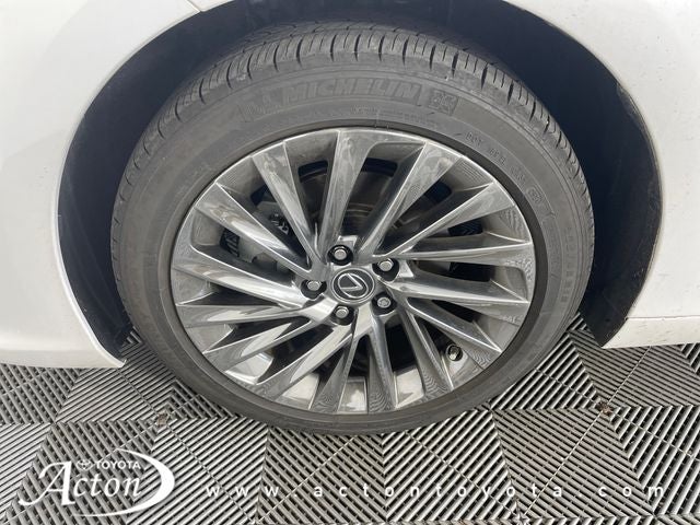 2025 Lexus ES 350 Ultra Luxury