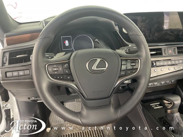 2025 Lexus ES 350 Ultra Luxury