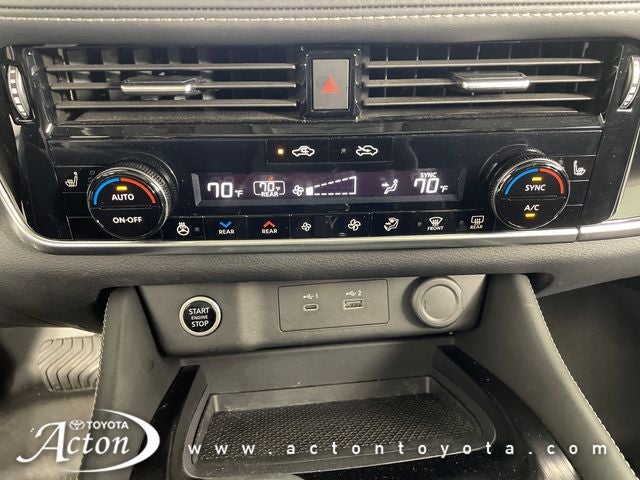 2022 Nissan Rogue SL