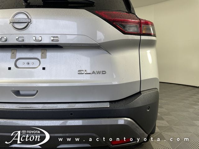 2022 Nissan Rogue SL