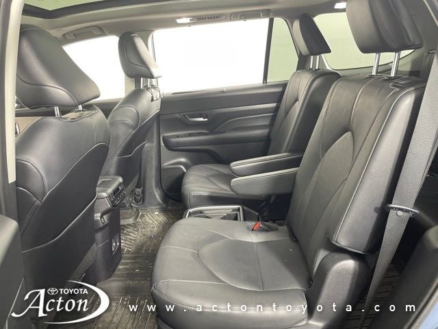 2024 Toyota Grand Highlander Platinum