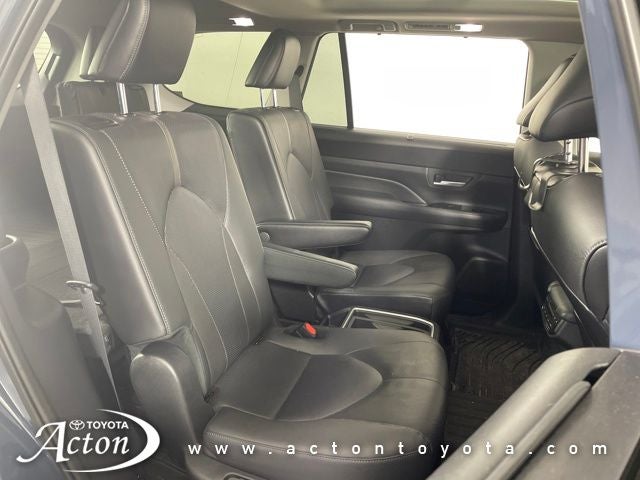 2024 Toyota Grand Highlander Platinum