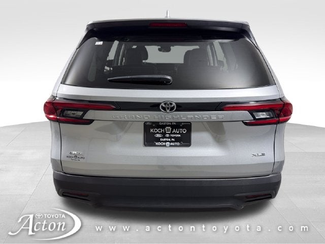 2025 Toyota Grand Highlander XLE