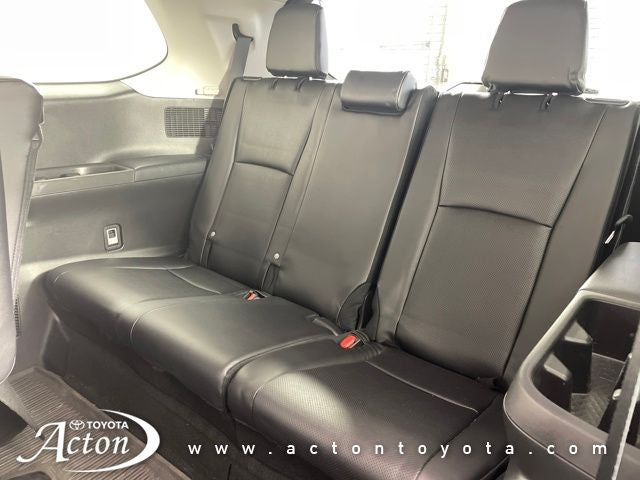 2024 Toyota GRAND HIGHLANDER HV XLE