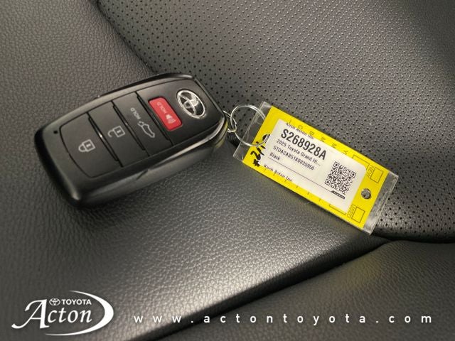 2025 Toyota Grand Highlander Hybrid XLE