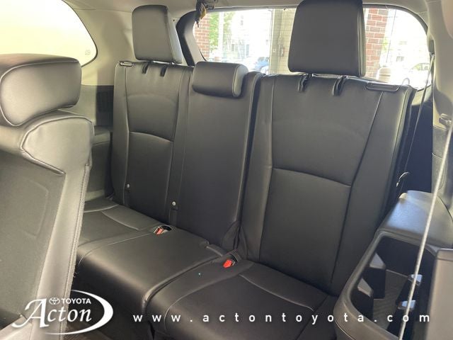 2025 Toyota Grand Highlander Hybrid XLE