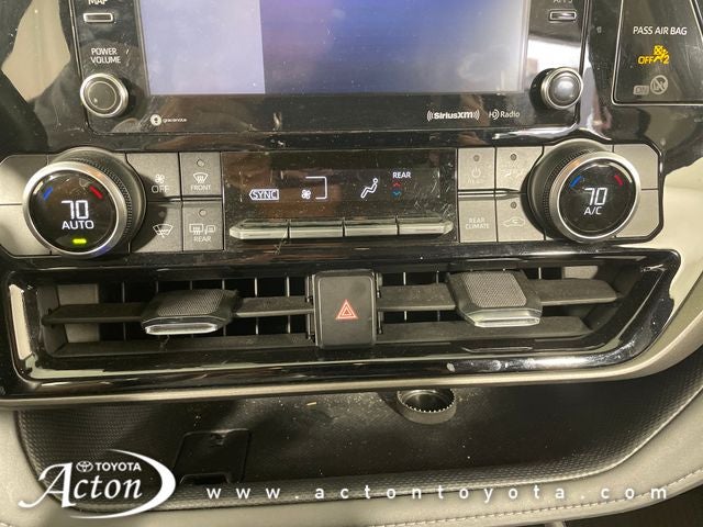 2022 Toyota Highlander Hybrid LE