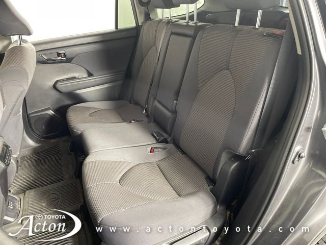 2022 Toyota Highlander Hybrid LE