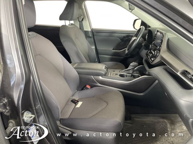 2022 Toyota Highlander Hybrid LE