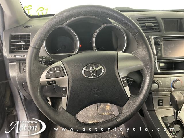 2013 Toyota Highlander SE
